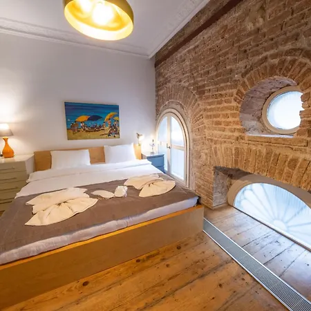 The Riviera Loft : Lovely 1br W/ Stunning Terrace شقة اسطنبول
