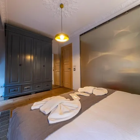 The Riviera Loft : Lovely 1br W/ Stunning Terrace Daire